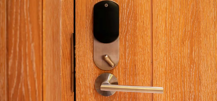 Automatic Locking Door Knob West Puente Valley